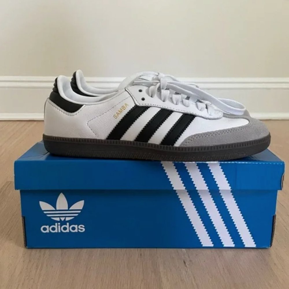Adidas Samba Original Size 4.5 (M) - White w/ Black